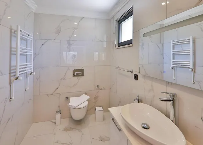 Saribelen 2 Bedroom Secluded With Private Pool Hot Tub Kalkan