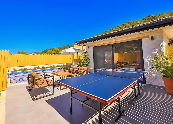Saribelen 2 Bedroom Secluded With Private Pool Hot Tub *